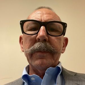 Meet your Posher, Mike